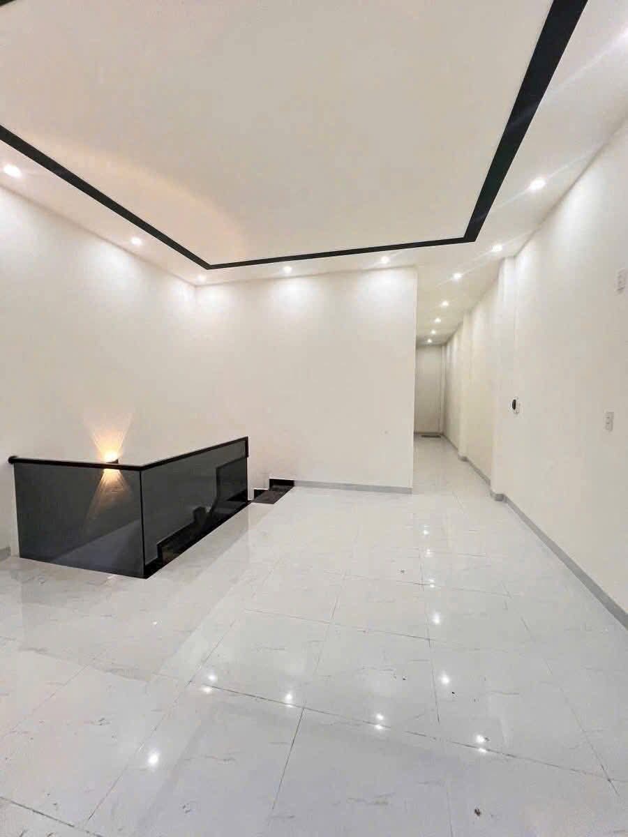 BÁN NHÀ ĐẸP BÌNH CHÁNH  DỌN VÀO Ở NGAY     Sổ hồng riêng hỗ trợ vay ngân