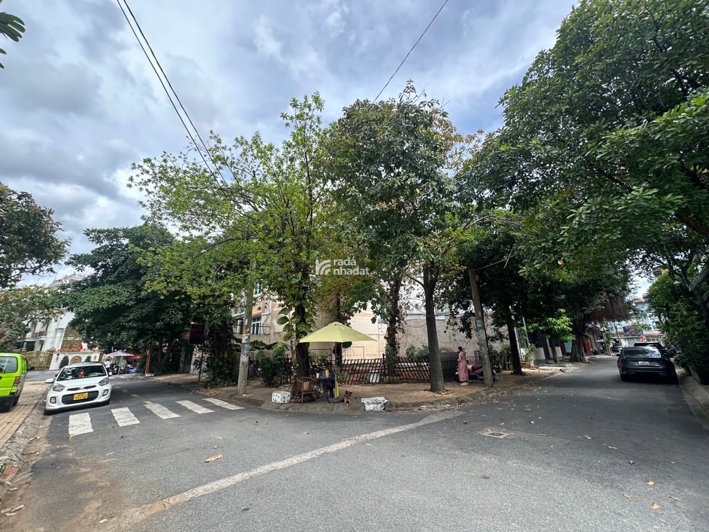 VIEW CÔNG VIÊN - LÔ GÓC-DT:365M2- BÔNG SAO-P.5-Q.8- 59 TỶ