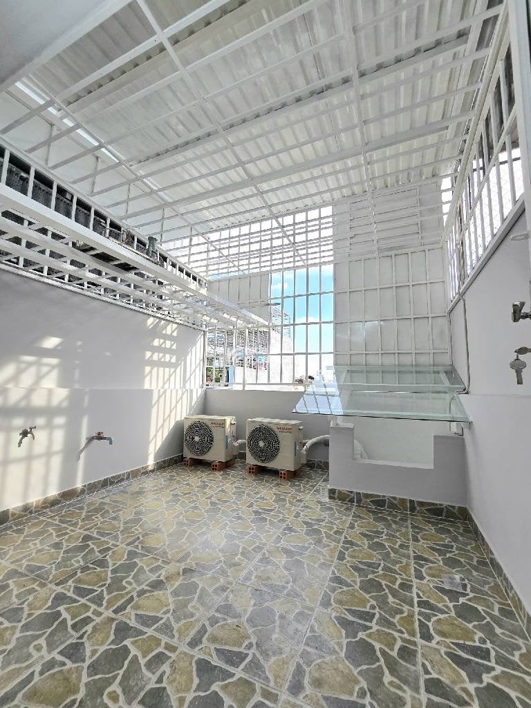 KHU BÀU CÁT - ĐỒNG ĐEN - 1 TRỆT 3 LẦU - 4 PN - HXH - FULL NỘI THẤT ĐẸP 