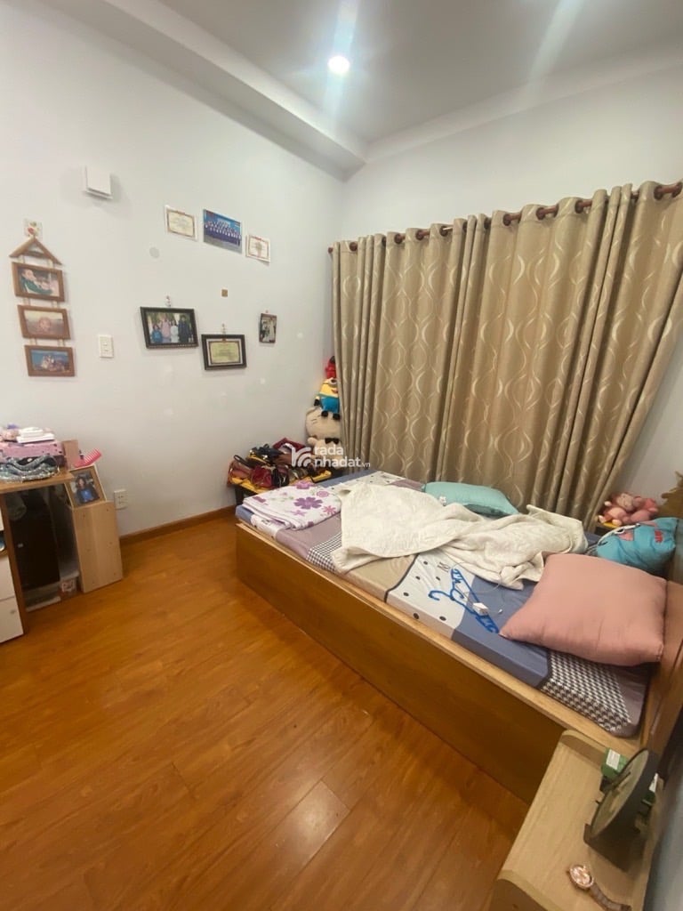 GẦN MT NGUYỄN VĂN TRỖI, PHÚ NHUẬN, 3 TẦNG CÓ KC Ở NGAY. GIẢM 350TR CHỈ CÒN 10T TL 