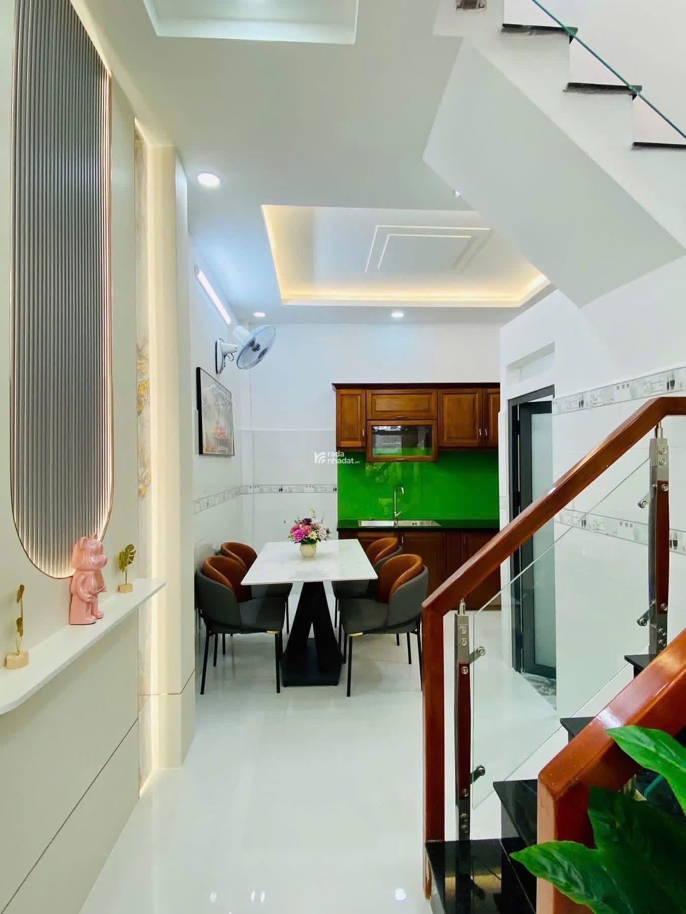 NHÀ 2 TẦNG Đ.THỐNG NHẤT P16 - FULL NỘI THẤT - KẾ CITYLAND - 35M2 - CHỈ 4.78 TỶ TL - KDC YÊN TĨNH