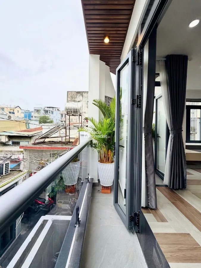 SIÊU PHẨM CỰC ĐẸP GÓC 2 MẶT THOÁNG ,GẦN CHỢ TÂN SƠN , BÊ NGANG 8M BỀ THẾ,56M2 4TẦNG , CHỈ NHỈN 6TỶ