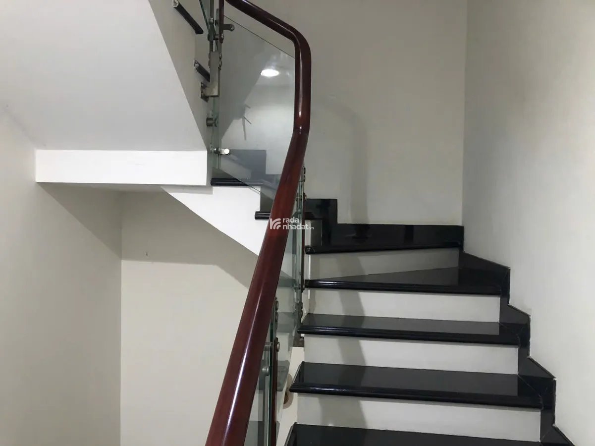 Giảm sốc 400 triệu nhà đẹp 4 tầng ở ngay HXT Lê Văn Quới, Bình Trị Đông,Bình Tân gần Ngã 4 Bốn Xã
