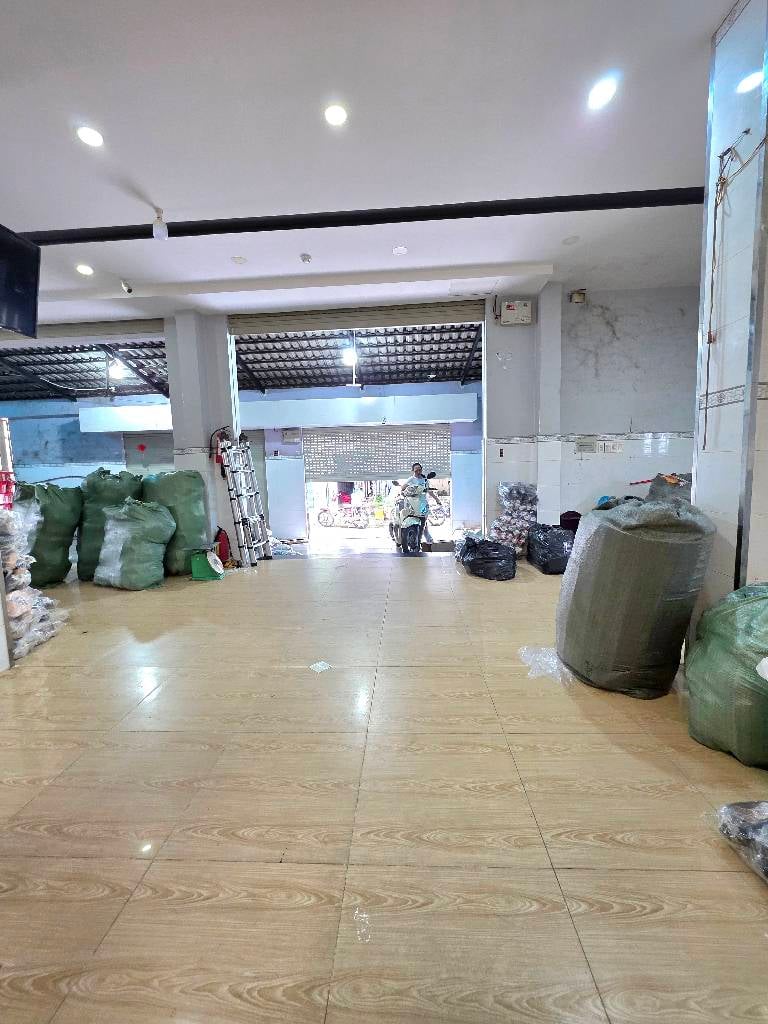  LÔ GÓC 3 MẶT HẺM Ô TÔ – 182M2 – NHÀ 3 TẦNG GẦN MẶT TIỀN GÒ XOÀI – HẺM THÔNG – DÂN TRÍ CAO