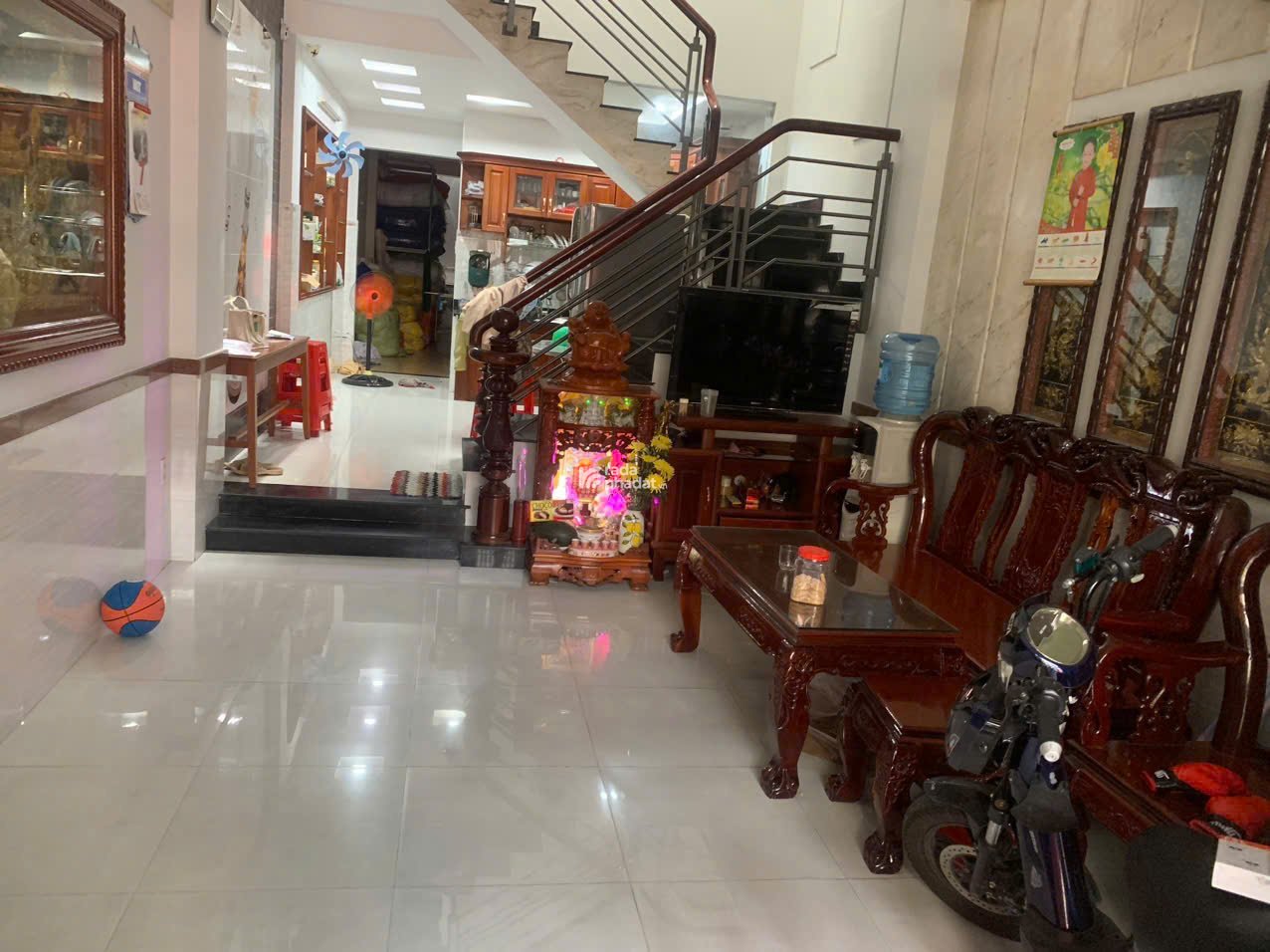 Hẻm 10m gần Chợ Tân Hương, 80m2, 3 tầng, 5PN, Chỉ 10.8 tỷ TL