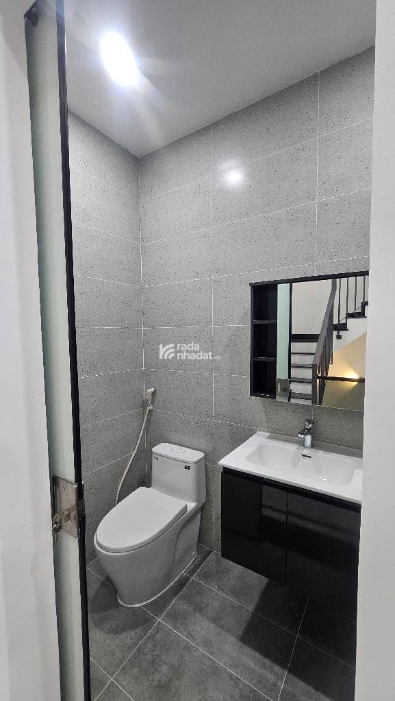 KHU BIỆT THỰ 51M2 X 6 TẦNG - NỞ HẬU - H.CÔNG - CHO THUÊ BÈO TỐT - NGÃ TƯ 4 XÃ