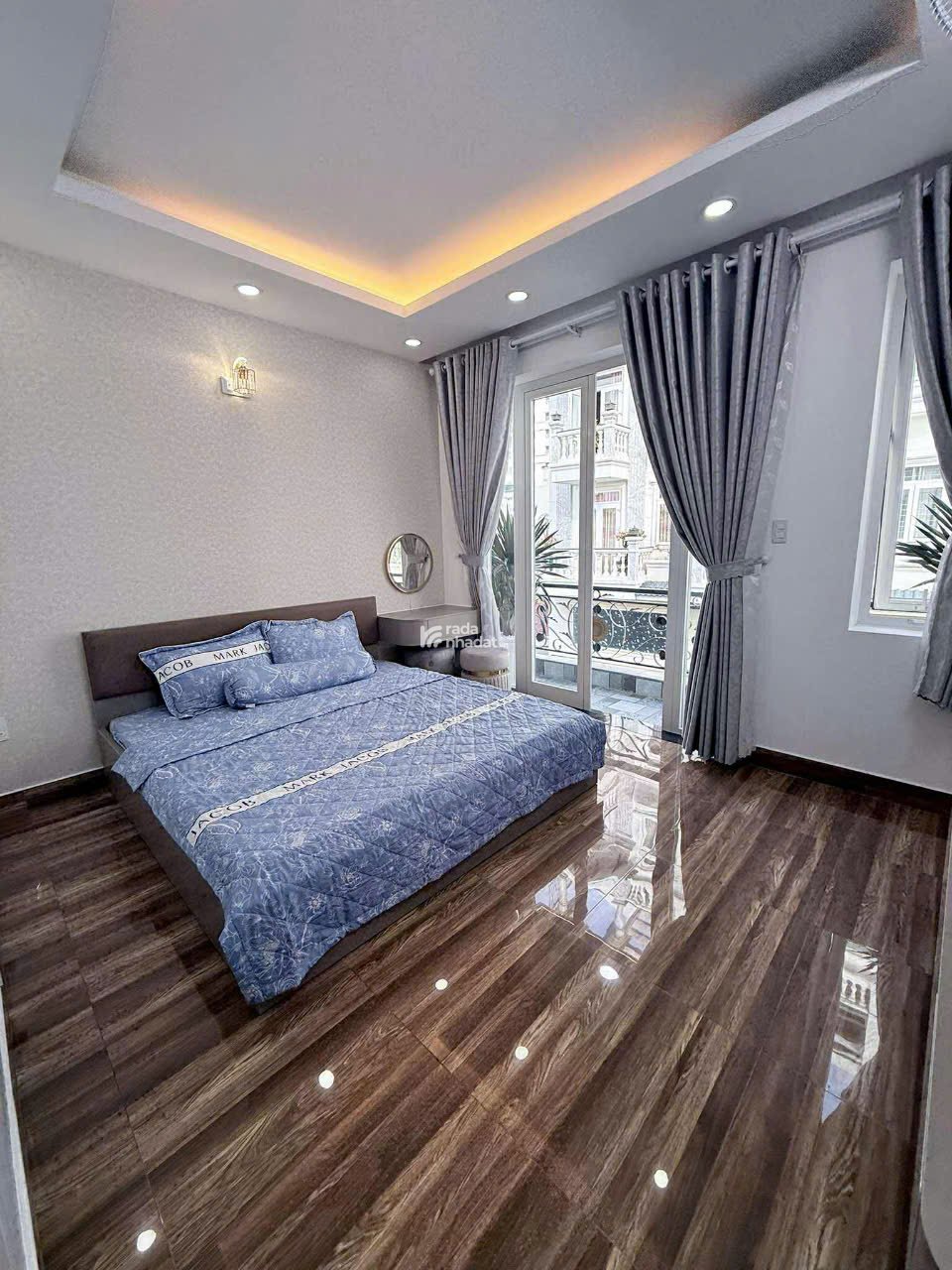 HẺM OTO HOÀNG BẬT ĐẠT, P15, TÂN BÌNH -DT: 4M X 14M X 5 TẤM (54M2) Giá: 8.9 tỷ ( thương lượng)
