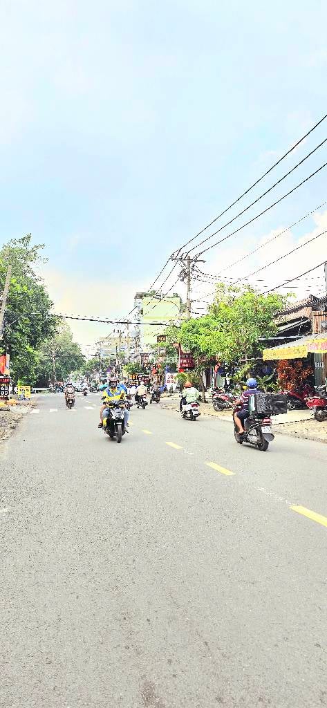 BÁN NHÀ PHAN ANH BÌNH TÂN 80M2 6.5 TỶ HXH 8M CÓ VỈA HÈ GIÁP QUẬN 6 TÂN PHÚ