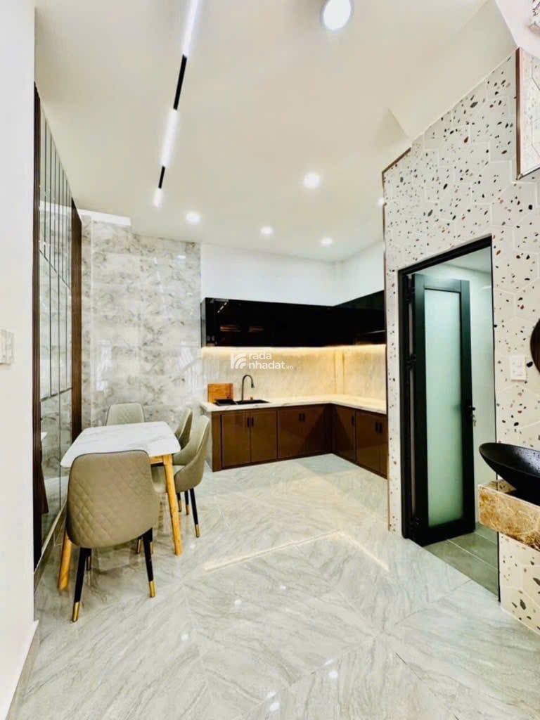 Bán  Gấp Nhà Phố 1 Trệt 1 Lầu  Chỉ 4,5 Tỷ Xe Hơi Tới Cửa Nhà  Đường Thống Nhất P 11 Quận Gò Vấp