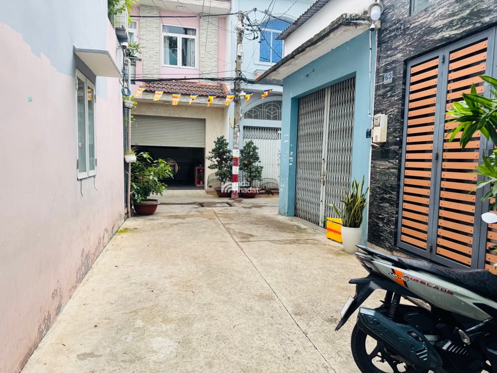 SIÊU PHẨM TÂN PHÚ - 5PN - NHÀ ĐẸP TÂN PHÚ - HẺM XE HƠI - NGANG 4M - HOÀ BÌNH - GIÁP QUẬN 11