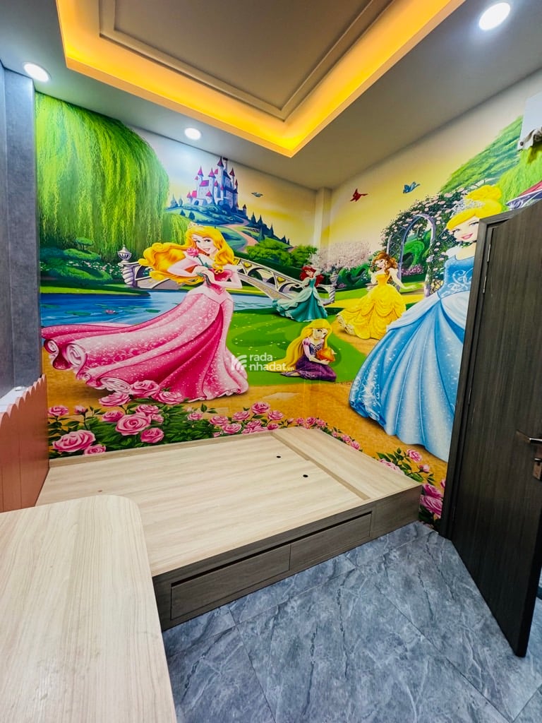 SIÊU PHẨM TÂN PHÚ - 5PN - NHÀ ĐẸP TÂN PHÚ - HẺM XE HƠI - NGANG 4M - HOÀ BÌNH - GIÁP QUẬN 11