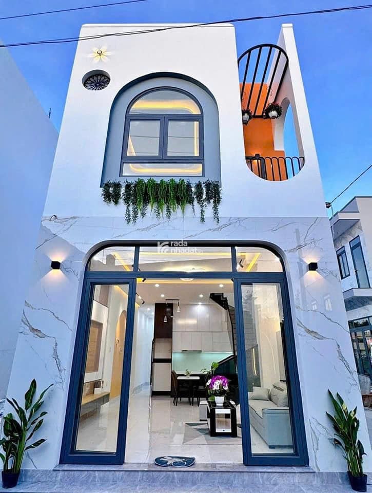 BÁN NHÀ 1 TRỆT 1 LẦU GẦN NGÃ 4 HỘI NGHĨA , NHÀ ĐẸP, GIÁ TỐT!