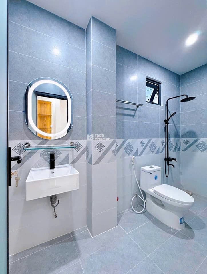 BÁN NHÀ 1 TRỆT 1 LẦU GẦN NGÃ 4 HỘI NGHĨA , NHÀ ĐẸP, GIÁ TỐT!