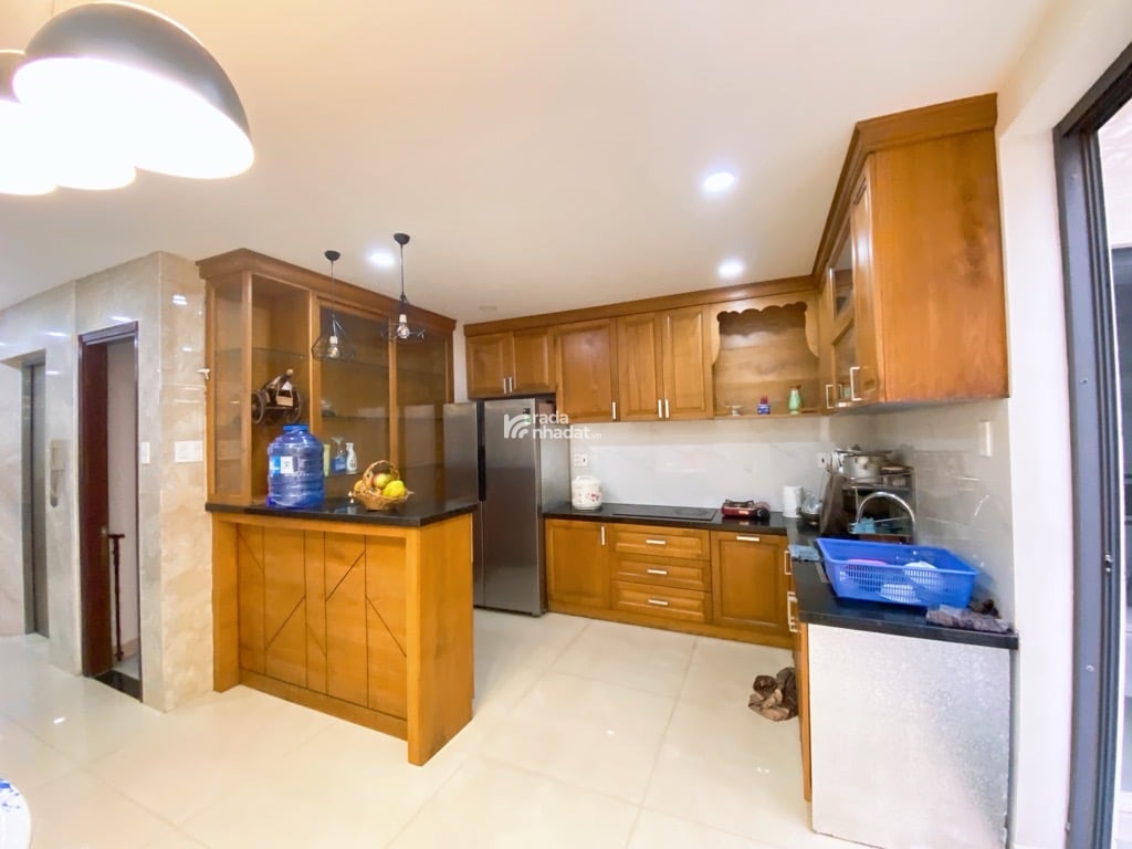 MẶT TIỀN KD ĐA NGÀNH, 5 TẦNG THANG MÁY NGAY TTTM GIGAMAL 5X18 NHỈNH 14 TỶ.