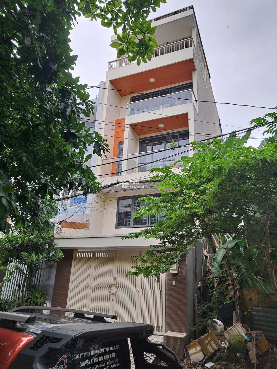 MẶT TIỀN KD ĐA NGÀNH, 5 TẦNG THANG MÁY NGAY TTTM GIGAMAL 5X18 NHỈNH 14 TỶ.