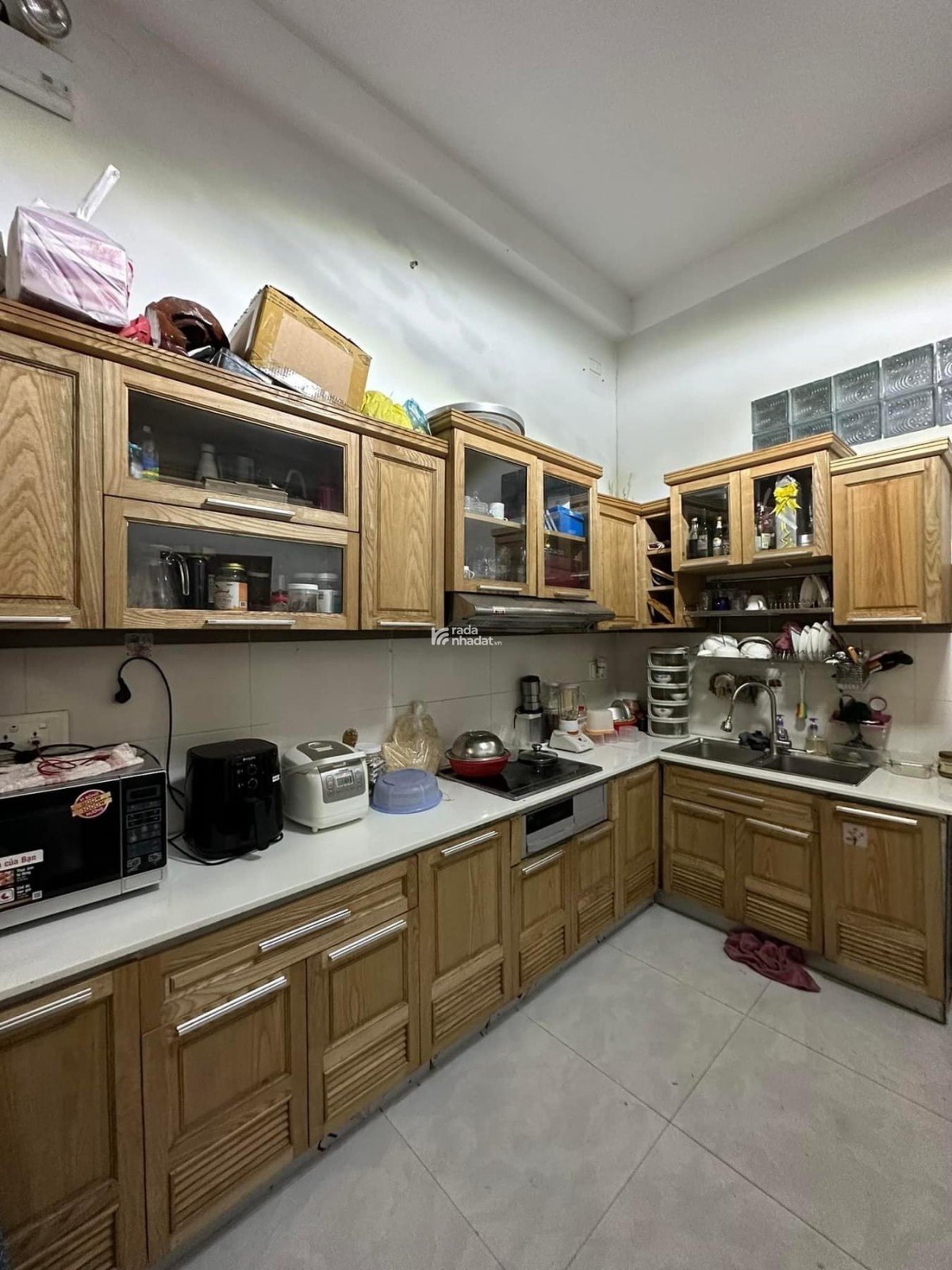 Nhà đẹp 4 lầu bán gấp, hẻm ô tô, đường Trần Thị Trọng, P. 15, Tân Bình, chỉ 6,2 tỷ TL