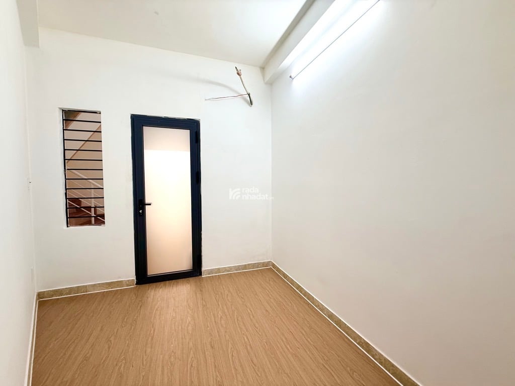 Bán nhà mới xinh Duy Tân, 5PN, full nội thất, nhỉnh 6 tỷ, ở ngay.