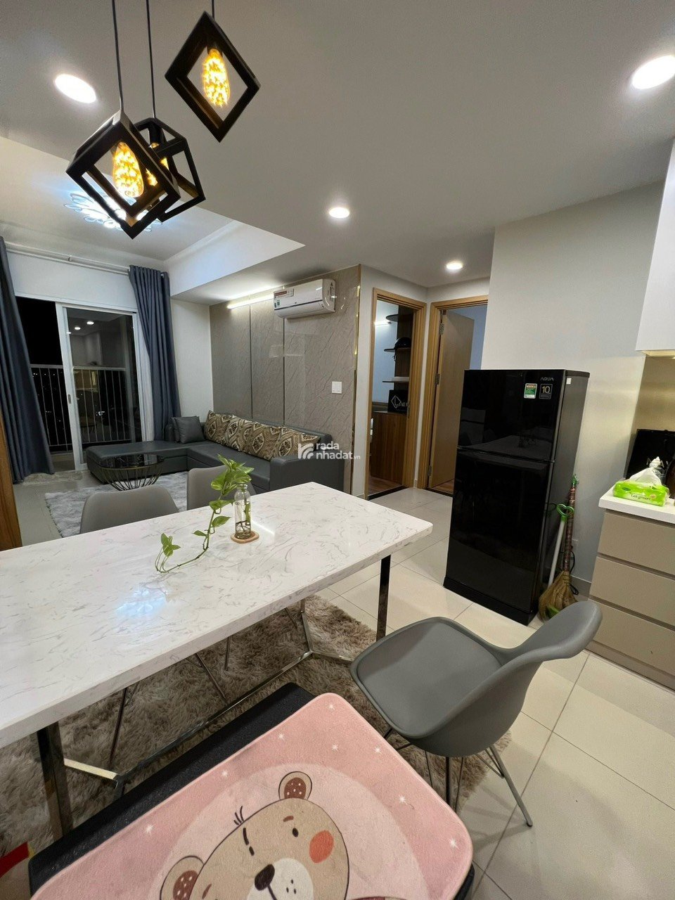 Cho thuê nhanh căn hộ chung cư Melody Residence, 70m 2pn 2wc giá 10tr. Lh 0906642329 