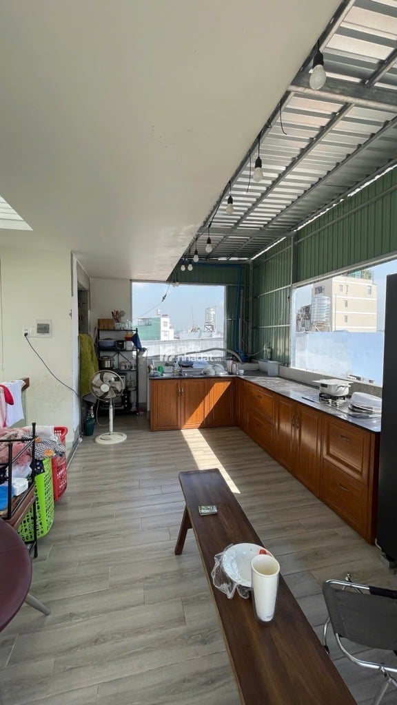 Bán nhà cách hẻm xe hơi 5 bước chân, 43m2, 3 phòng ngủ, đường Tân Mỹ quận 7