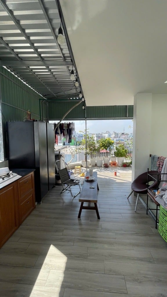 Bán nhà cách hẻm xe hơi 5 bước chân, 43m2, 3 phòng ngủ, đường Tân Mỹ quận 7