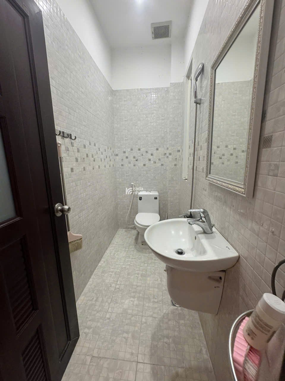 Bán nhà mặt tiền Dân Chủ, 64m2, 4 tầng, full nội thất, chỉ 11 tỷ TL