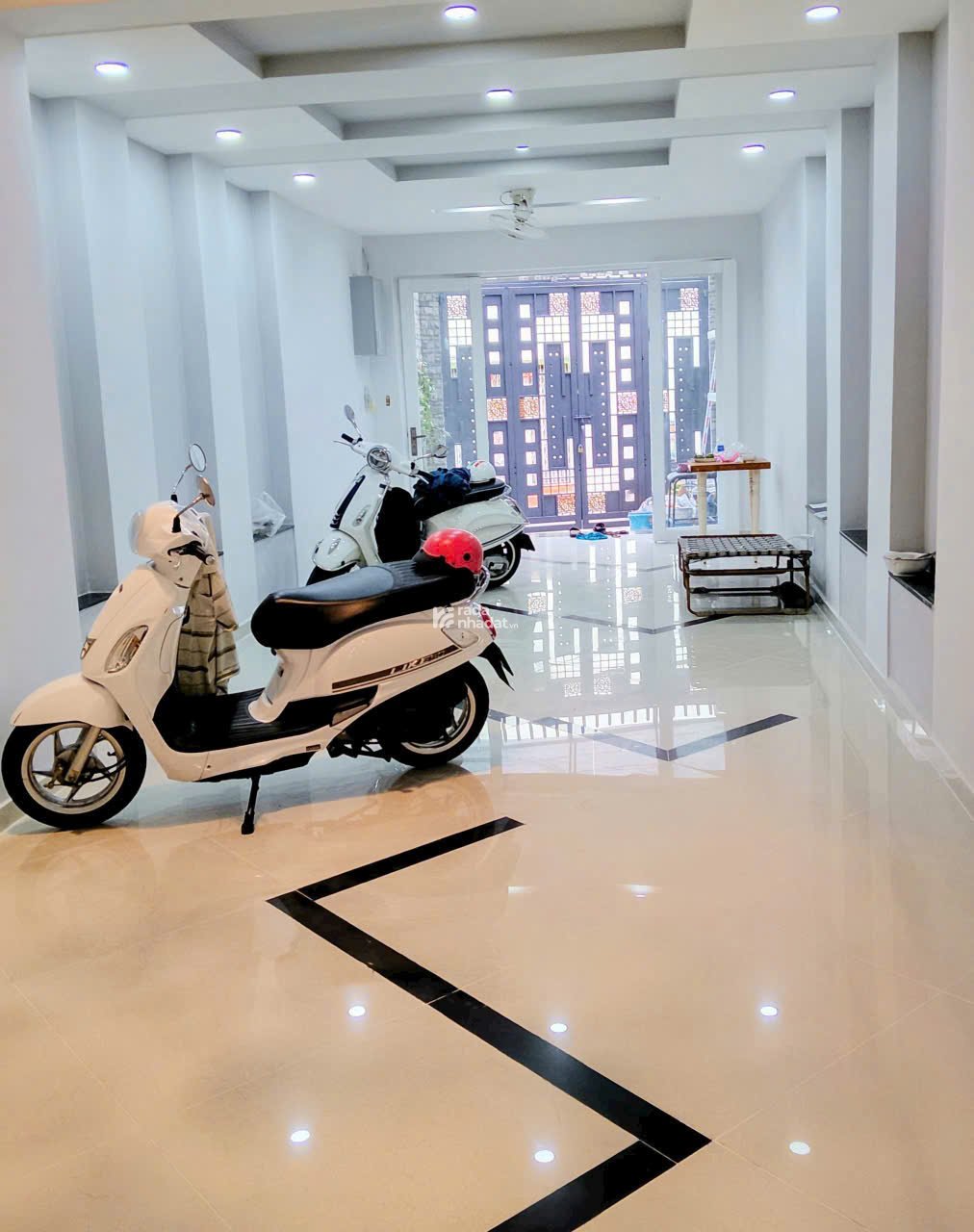 Bán nhà hxh Khuôn Việt- chỉ hơn 100tr/m2