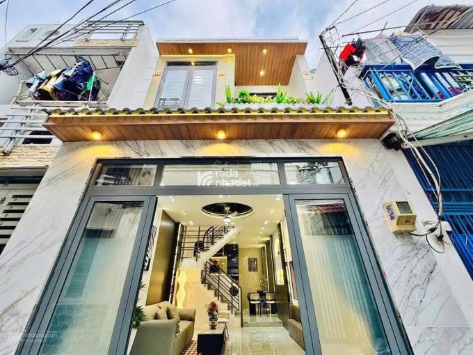 Kẹt tiền bán gấp nhà 55m2 đường Hoàng Hoa Thám phường 5 Bình Thạnh