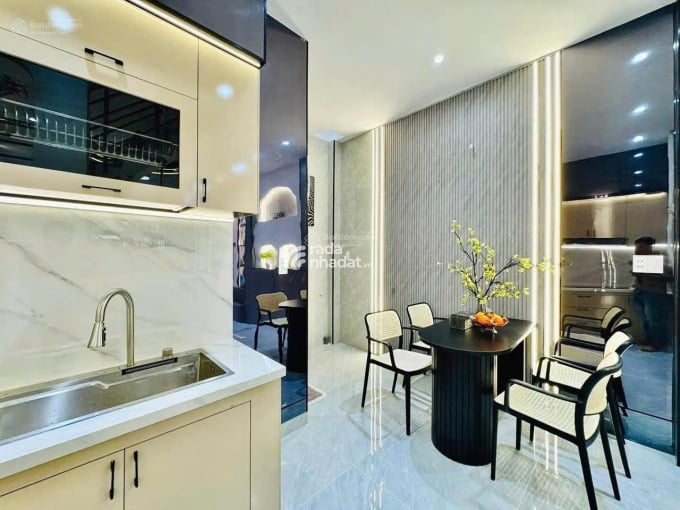 Kẹt tiền bán gấp nhà 55m2 đường Hoàng Hoa Thám phường 5 Bình Thạnh