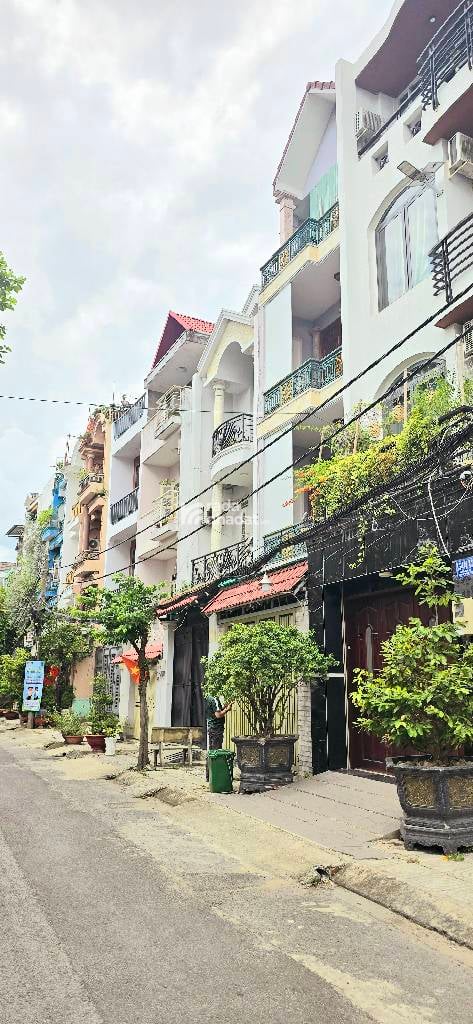 QUẬN TÂN BÌNH - GẦN NHÀ GA T3 - KHU NHÀ CAO TẦNG - DÂN TRÍ CAO - ĐƯỜNG NHỰA 10M,