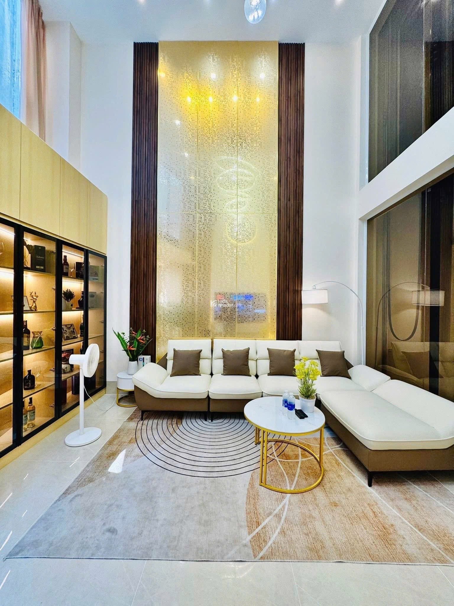 NHÀ 6 TẦNG PHẠM VĂN CHIÊU GÒ VẤP – CÓ THANG MÁY, FULL NỘI THẤT – 5PN 7WC – HĐT 42TR/TH – 9.8 TỶ TL