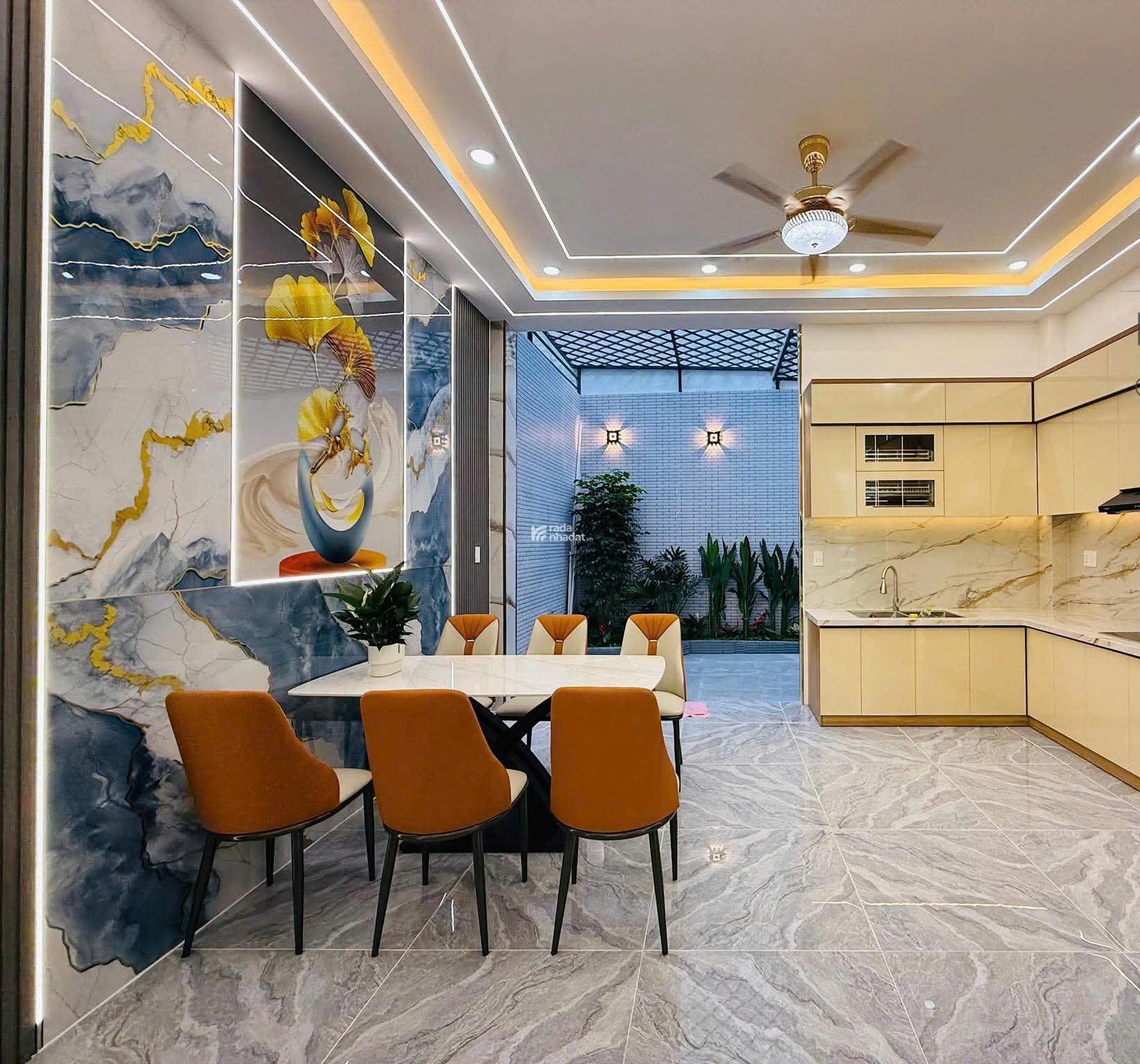 Xoay vốn bán nhà 57m2 đường Nguyễn Thượng Hiền, P5, Phú Nhuận. Xây 4 tầng, hẻm 5m