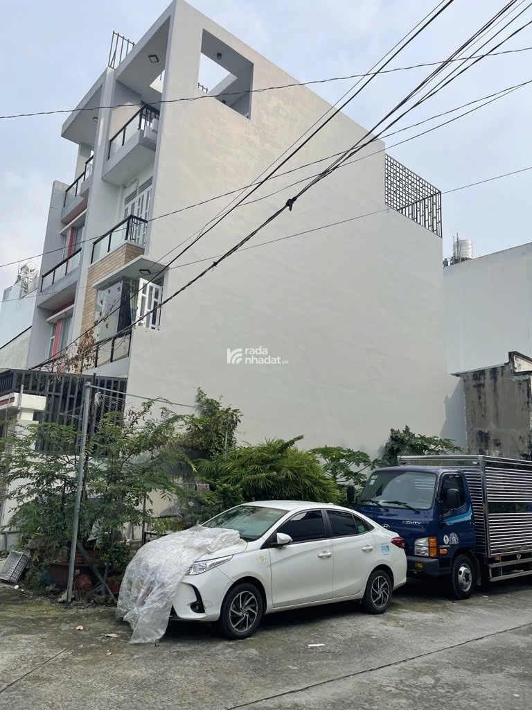 BÁN NHÀ LÊ VĂN QUỚI - 68M2 - 4 TẦNG BTCT - XE HƠI ĐỖ NGÀY ĐÊM - GẦN CHỢ, NGÃ 4 BỐN XÃ - GIÁ 7,1 TỶ