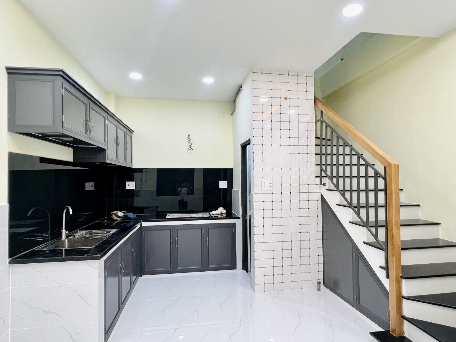 Bán nhà Lê Lư , Phú Thọ  Hòa, Tân Phú chỉ 3.3 tỷ