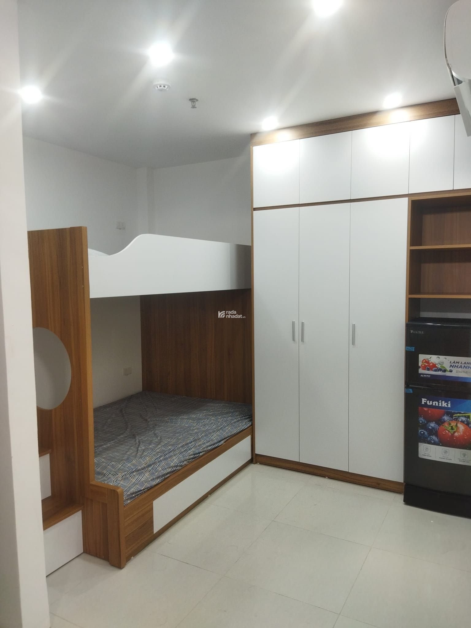 Cho thuê căn hộ chung cư Osaka 48 Ngọc Hồi, 71m2, 2 ngủ, full đồ, đóng 2 cọc 2, 8.5 triệu