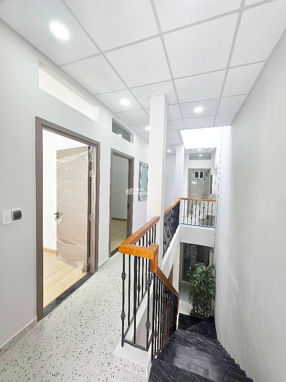 BÁN NHÀ BÙI TƯ TOÀN 65M2 5.1 TỶ 5.5x12M BTCT 4PN HẺM XE HƠI 6M AN NINH 