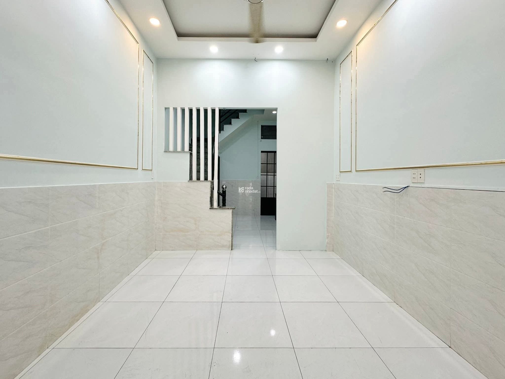[QUẬN 7] Bán Nhà Hơn 3 T.ỷ , Ở Liền 31m2 , Có 03 Phòng , Không Lộ Giới , Nhà Kiên Cố