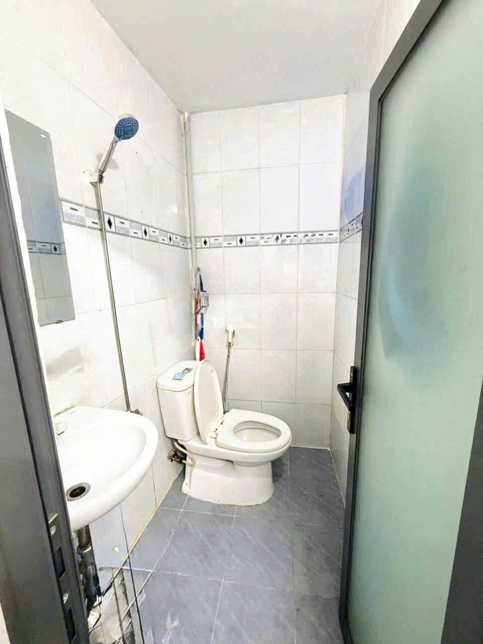 NHỈNH TỶ CÓ HỘ KHẨU TRUNG TÂM GÒ VẤP - NHÀ - ĐẸP NỞ HẬU - SỔ HỒNG RIÊNG 