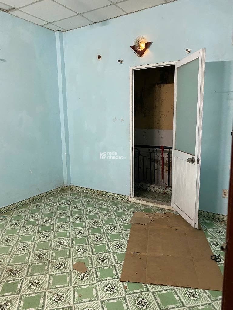 ĐANG CHO THUÊ  15 TRIỆU- NGANG 5.3 M - HẺM. XE HƠI 