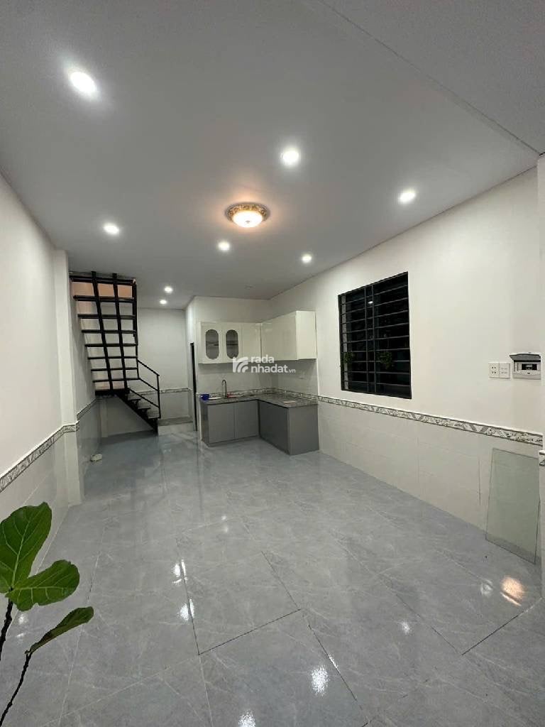 NHÀ ĐẸP Ở NGAY ,Ngay  Trường Lê Anh Xuân, Uỷ Bạn Phường,Trường Trần Phú