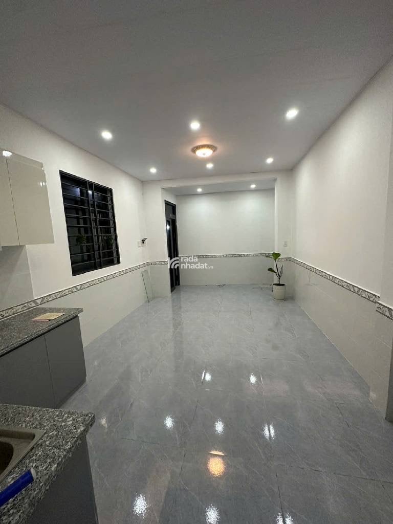 NHÀ ĐẸP Ở NGAY ,Ngay  Trường Lê Anh Xuân, Uỷ Bạn Phường,Trường Trần Phú