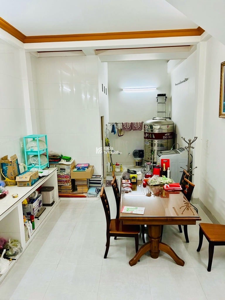 Nhà MT đường Đào Duy Anh Phú Nhuận, nhà đẹp ở ngay.
