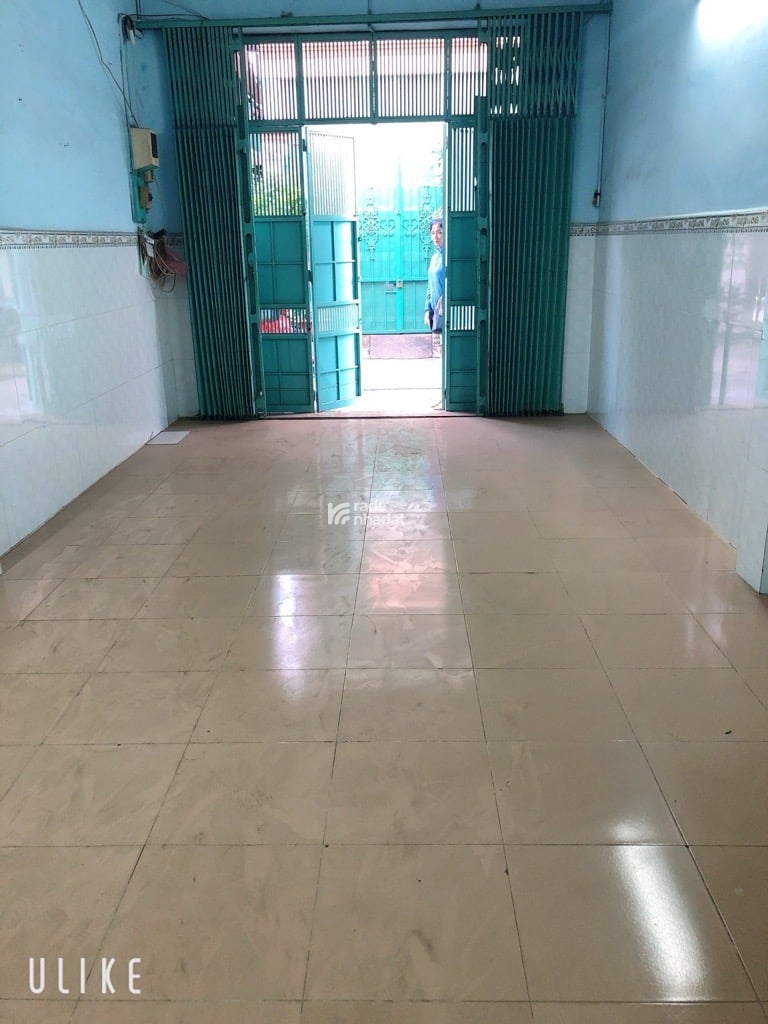 1 CĂN RA MẶT TIỀN LẠC LONG QUÂN - VỪA Ở VỪA KINH DOANH 2 MẶT HẺM TRƯỚC 
