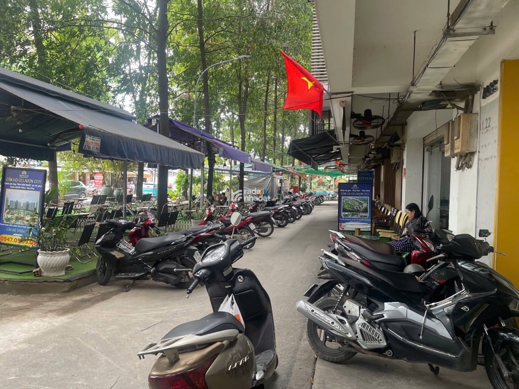 NGAY AEON MALL, CĂN HỘ TẦNG 1, TÒA RUBY, CHUẨN 110M2 HIẾM CÓ. GIẢM 450TR CHỈ 8T TL TỐT