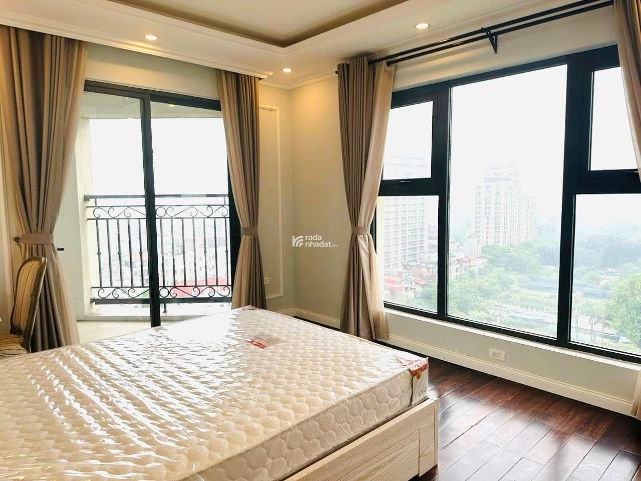 Bán căn hộ Aqua Central 44 Yên Phụ, 110m2 3PN, view Sông Hồng, nội thất cao cấp, giá 14.9 tỷ
