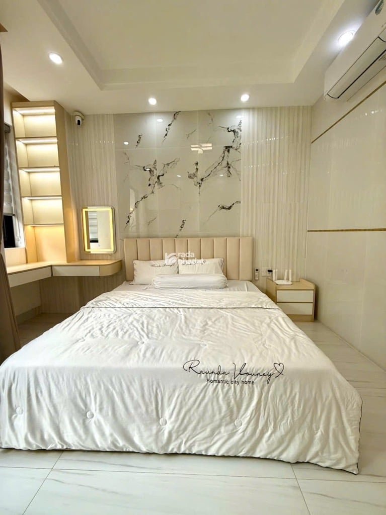 NHÀ 4x15M 4 TẦNG LUNG LINH HẺM 6M XE TẢI CHỈ NHỈNH 7 TỶ Ở NGAY BÌNH TÂN