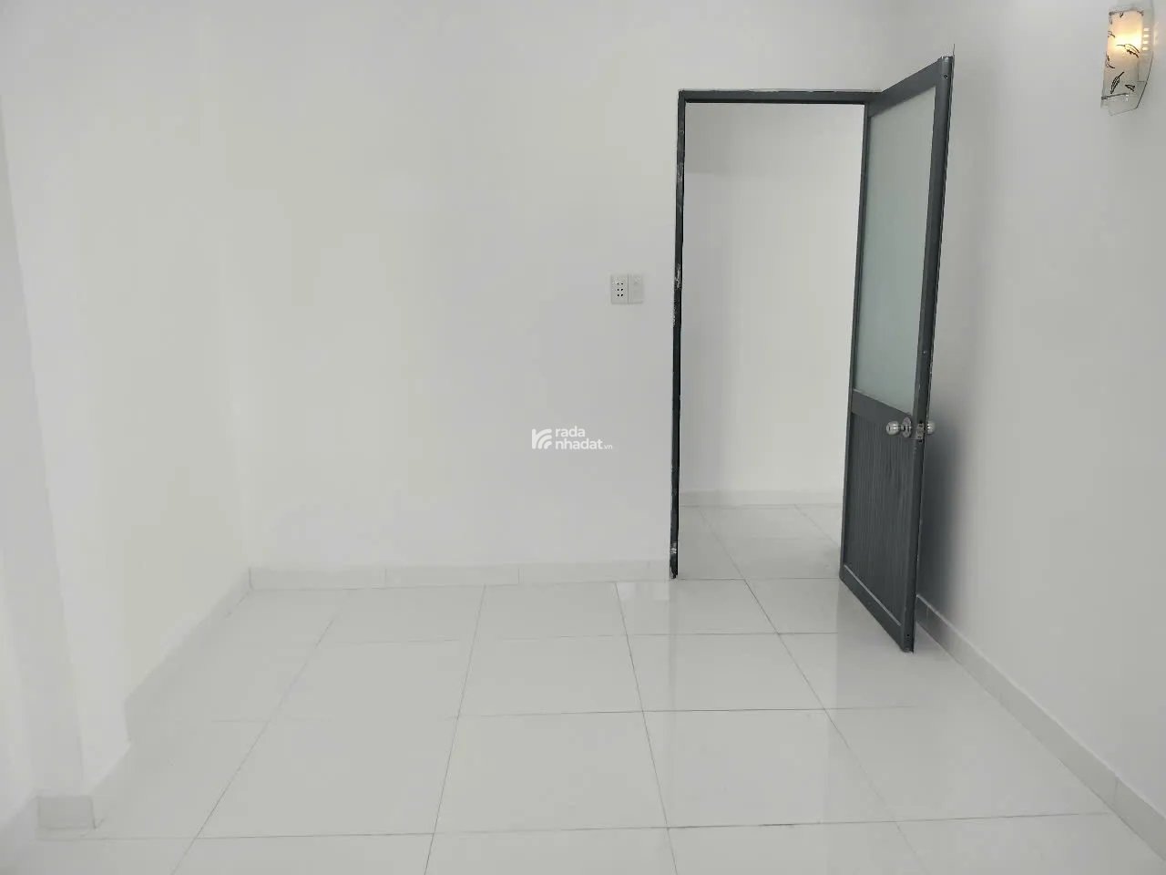 BÁN NHÀ 2 TẦNG TỈNH LỘ 10 ,CĂN GÓC, HXH -,3 PHÒNG NGỦ , MỚI TINH  - MUA VÀO Ở NGAY GIÁ 3.75 TỶ