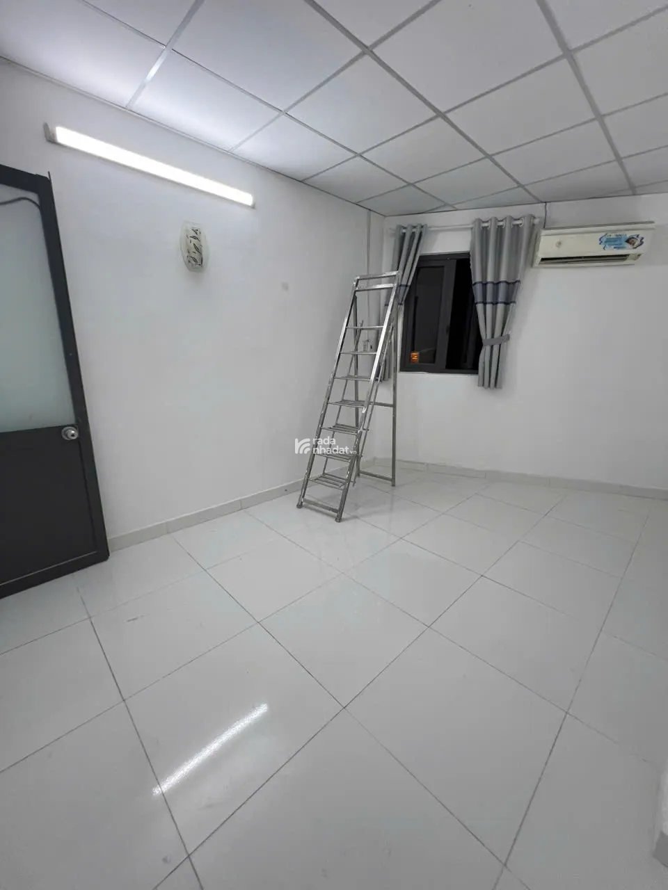 BÁN NHÀ 2 TẦNG TỈNH LỘ 10 ,CĂN GÓC, HXH -,3 PHÒNG NGỦ , MỚI TINH  - MUA VÀO Ở NGAY GIÁ 3.75 TỶ