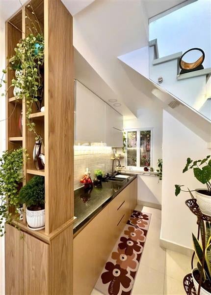 HXH 7 CHỖ KINH DOANH - CĂN GÓC 2 MT - NHÀ MỚI XINH LUNG LINH - SỔ NỞ HẬU