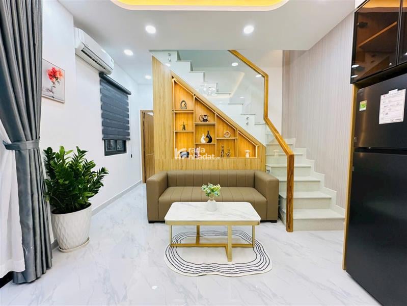 HẺM XE HƠI SÁT NHÀ. ĐINH TIÊN HOÀNG, BÌNH THẠNH, 42M2 MỚI Ở NGAY, GIẢM 550TR CHỈ 5.75T TL 