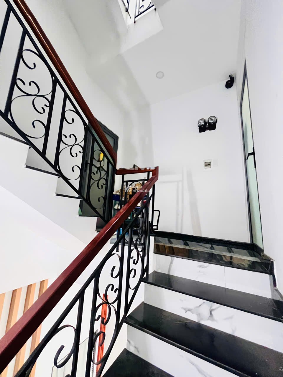 HÀNG HIẾM Nhà 4T Khu Center Home Trường Thọ, Hẻm OTO Đường Số 11 Thu Nhập 20 Triệu/Tháng, Giá 8 Tỷ